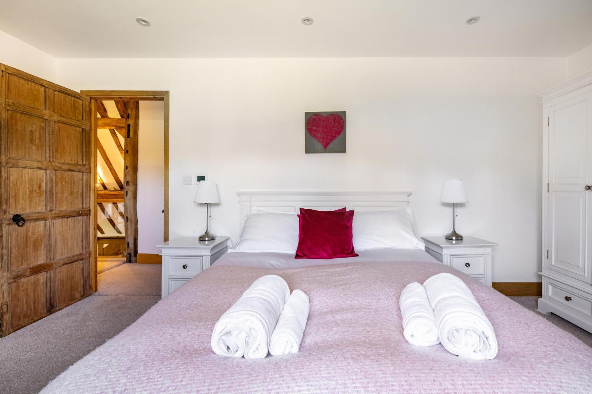 Period Luxury Converted Barn Windsor/Maidenhead - Perfect For Family Groups 태플로 외부 사진